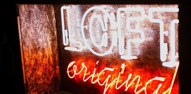 Интерьерная неоновая вывеска для лофт-кальянной